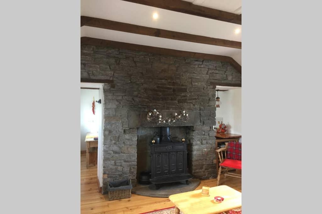 Carrowauff Red Stonecutters Cottage, Doolin מראה חיצוני תמונה