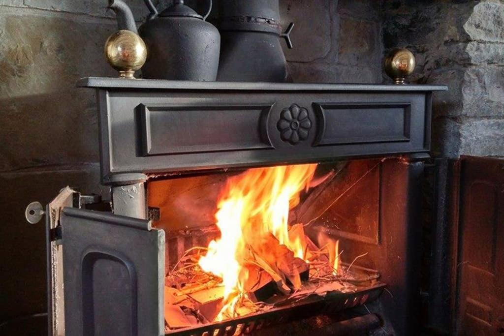 Carrowauff Red Stonecutters Cottage, Doolin מראה חיצוני תמונה