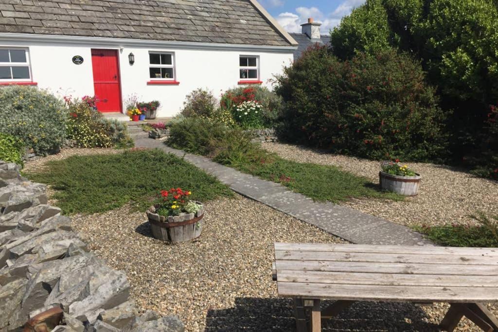 Carrowauff Red Stonecutters Cottage, Doolin מראה חיצוני תמונה