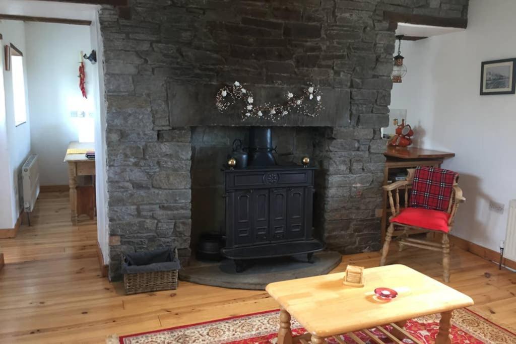 Carrowauff Red Stonecutters Cottage, Doolin מראה חיצוני תמונה